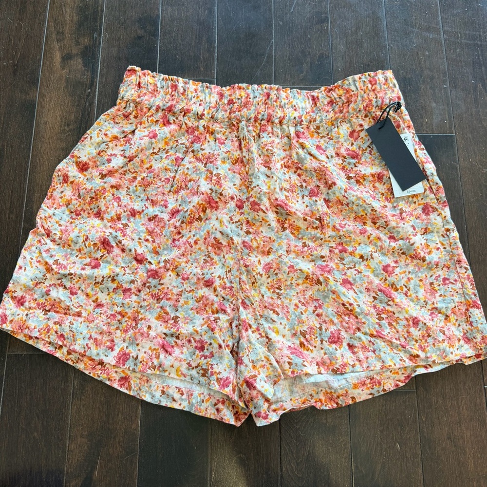 Black Tape_ Women's High Waist Floral Shorts - Multicolor NWT size L